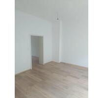 2 Zimmer Wohnung- Kernsaniert-ab August frei - Konz