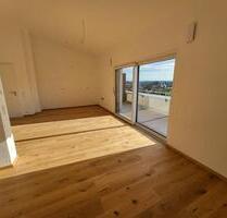 Wunderschöne 3-Zimmer Penthouse-Wohnung zu vermieten - Erstbezug - Deggendorf