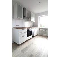 Moderne 3 Zimmer Wohnung, Einbauküche, verkehrsgünstig und ruhig - Leverkusen
