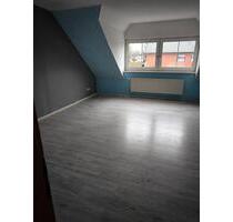 3 Zimmer Dachgeschosswohnung - 550,00 EUR Kaltmiete, ca.  90,00 m² in Hillerse (PLZ: 38543)
