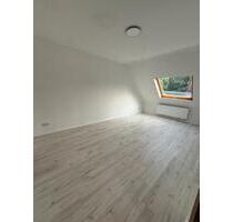 Erstbezug nach Sarnierung - Helle 2-Zimmer-Dachgeschosswohnung - Andernach