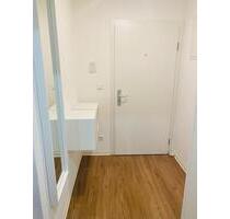 1-Zimmer-Wohnung EBK Balkon Pendlerwohnung in Korntal-Münchingen