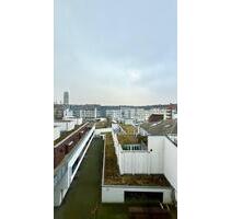 Ab sofort möbilierte 2,5-Zimmer-Wohnung mit Terrasse im Zentrum - Düsseldorf Pempelfort