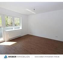 Kernsanierte 5 ZKB, schick und modern ausgestattet mit Balkon und TGL-Bad - Hofheim am Taunus