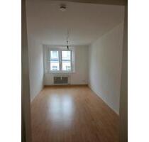 sanierte 3 Zi. Wohnung in Hof - 910,00 EUR Kaltmiete, in Hof (PLZ: 95028) Altstadt