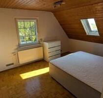 Schöne 3,5-Zimmer Dachgeschosswohnung in Schwalbach am Taunus