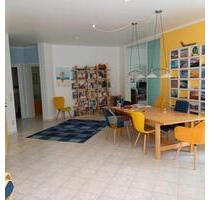 Große Wohnung in Kleinmachnow - 2.700,00 EUR Kaltmiete, ca.  120,00 m² in Kleinmachnow (PLZ: 14532)