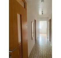 Wohnung 3 Zimmer mit Balkon und Einbauküche,Miete: 480 kalt - Höxter