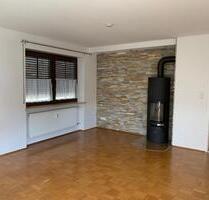 3,5 Zimmer Wohnung mit Balkon - 950,00 EUR Kaltmiete, in Dingolfing (PLZ: 84130)