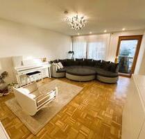 Schöne modernisierte 3,5 Zimmer Wohnung mit sonnigem Balkon - Altbach