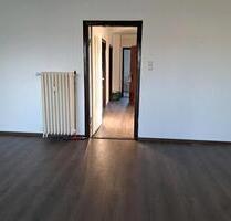 4 Zimmer wohung - 900,00 EUR Kaltmiete, ca.  126,00 m² in Bremerhaven (PLZ: 27580) Lehe