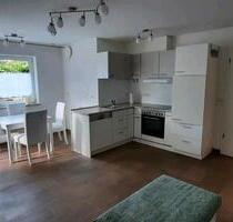 Helle 2,5-Zimmer-Wohnung mit Terrasse & Gartenanteil – möbliert - Regensburg Galgenberg