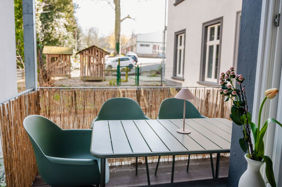 1.Bezug luxuriöse 2-Zimmer-Altbauwohnung EBK Balkon Badewanne - Wuppertal Arrenberg