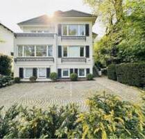 Helle 2,5-Zimmer-Wohnung in Kiel-Düsternbrook im Tiefparterre