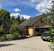 Großzügiges Einfamilienhaus mit Wintergarten, Garten & Vollkeller in Jesteburg – ab sofort zu vermieten, provisionsfrei