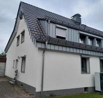 DHH mit Garage und Garten - 1.700,00 EUR Kaltmiete, in Herzogenrath (PLZ: 52134)