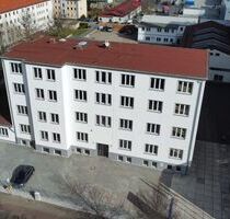 Modern sanierte Zwei-Raum-Wohnung mit Pkw-Stellplatz - Zeitz