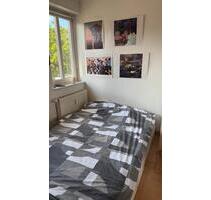Helle 1-Zimmer-Wohnung (36 m^2) mit Balkon in Dresden Neustadt