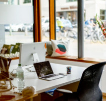 Büroplatz in hellem Office am Teutoburger Platz, 10119 Berlin