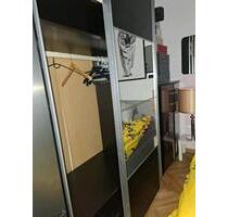 2 wg zimmer zu vermieten - 1.000,00 EUR Kaltmiete, ca.  105,00 m² in Berlin (PLZ: 10827) Tempelhof-Schöneberg