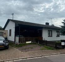 Bungalow Haus mit sehr Viel Stellplätzen - Mettlach