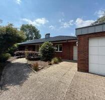 Großzügiger Bungalow mit Keller, Garten und Sauna in 32425 Minden