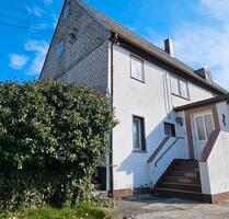 EinfamilienhausMehrgenerationen Haus Garagen Nebengebäude 1080m² - Mittweida