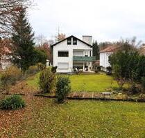 Zweifamilienhaus mit Ausbaupotential, Baugrund und Parkgrundstück - Oberhaching Deisenhofen