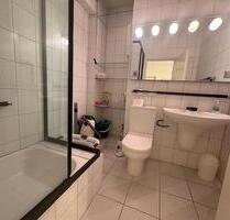 **Helle, freundliche Wohnung mit Blick auf den Main** - Offenbach am Main