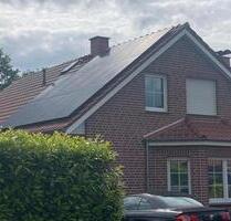 Schöne Doppelhaushälfte am See mit Garage und PV - Schüttorf