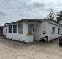 BungalowEinfamilienhaus mit 4 Zimmern - Düren