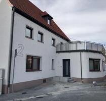 Geräumige teilsanierte 5 Zimmer Wohnung ab sofort zu vermieten. - Herzogenaurach