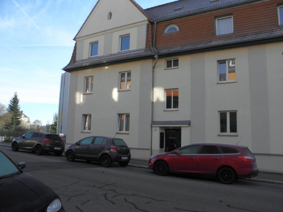 kleine sonnige 3-Raum-Whg. im 2.OG, 58 m², Weststraße 9, 09337 HOT - Hohenstein-Ernstthal