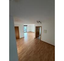 2,5 Zimmer inkl. TG Stellplatz und Balkon in Wolfschlugen - Neuhausen auf den Fildern