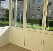 Sehr ruhig gelegene 3 Zimmer-Erdgeschoss-Wohnung mit Loggia! - Plauen