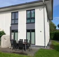 DHH zur Miete in 23617 - 1.850,00 EUR Kaltmiete, in Stockelsdorf (PLZ: 23617)