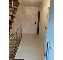 Einfamilienhaus - 1.440,00 EUR Kaltmiete, ca.  143,00 m² in Waldmohr (PLZ: 66914)