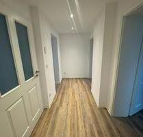 TOP Lage! TOP Ausstattung! Hochwertige 98qm Maisonette-Wohnung - Drolshagen