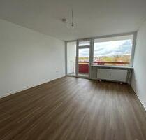 Helle 2-Zimmerwohnung mit Balkon - Langen (Hessen)