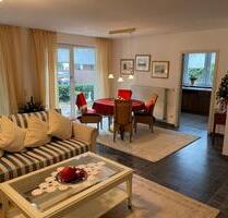 Attraktive Erdgeschosswohnung im Herzen von Schloß Holte - Schloß Holte-Stukenbrock