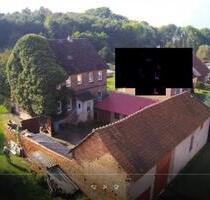 Haus mit Hof, Acker und Wald auf großem Grundstück - Hötensleben