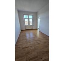 2-Raum-Wohnung mit Balkon - 275,00 EUR Kaltmiete, ca.  44,00 m² in Gera (PLZ: 07545)