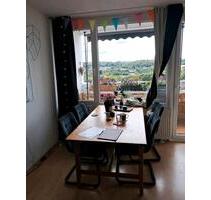 3 Zimmer Wohnung mit großem Balkon im 11. Stock - Hof Altstadt