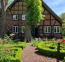 Nostalgisches Reetdach Anwesen mit viel Platz und Natur - Lüdersdorf