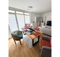 Helle Zweiraumwohnung mit Balkon, Einbauküche und Stellplatz - Magdeburg Hopfengarten