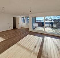 *1 Monat Kaltmietfrei - Erstbezug nach Sanierung! Exklusive Dachgeschosswohnung mit großer Terrasse - Berlin Mitte