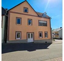 Haus zu verkaufen inklusive Große Garage - Nastätten