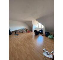 Helle Maisonette Wohnung zu vermieten - Chemnitz Bernsdorf