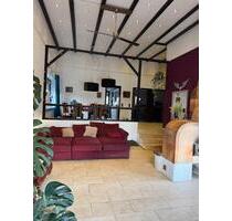 Haus zu verkaufen - 847.000,00 EUR Kaufpreis, ca.  220,00 m² in Pentling (PLZ: 93080)