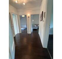Helle, ruhige 65 qm DG Wohnung, 3 Zimmer + KDB - Essen Stadtbezirk IX